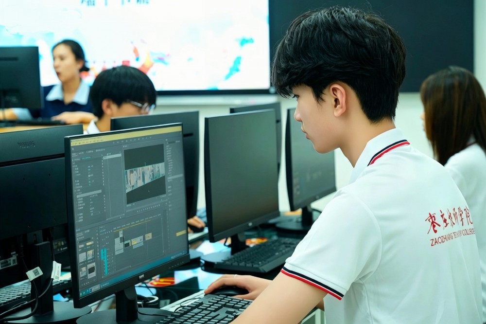 经信系专业风采.jpg