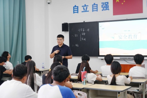 52c1df68fa8161485c117e65fb4c9c4e_副本.jpg